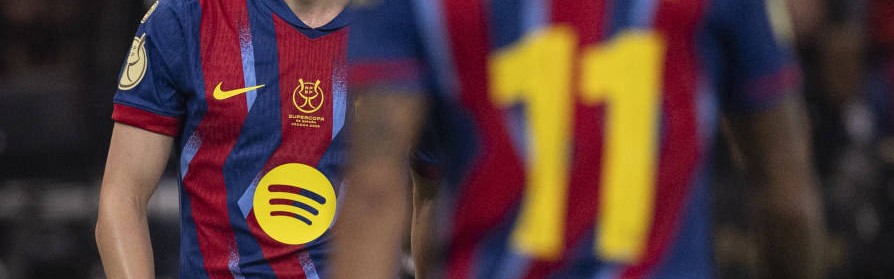 巴萨十连胜震撼西甲，阿尔贝罗亚接手皇马开启未知旅程