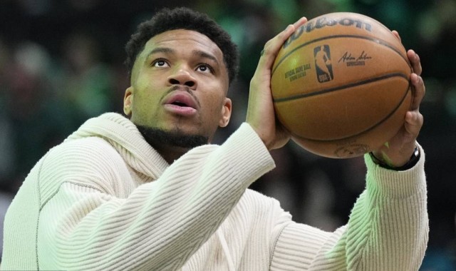 曝雄鹿欲安排字母哥赛季报销遭拒 双方产生分歧