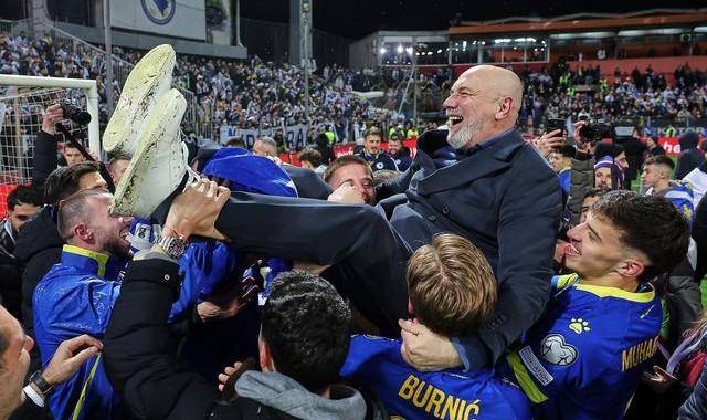 波黑为何淘汰意大利？前德甲金靴巴巴雷茨比意大利主帅更睿智丨记者观察