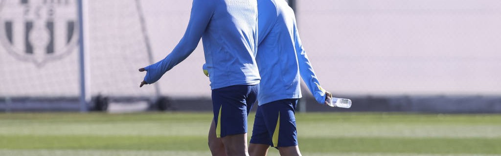 布拉格斯拉维亚在迎战巴萨之前冷冻且没有比赛状态