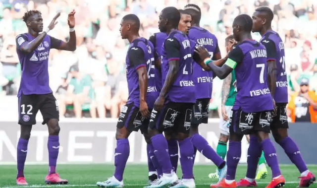 法甲焦点战：巴黎圣曼主场剑指三分，图卢兹难逃败局