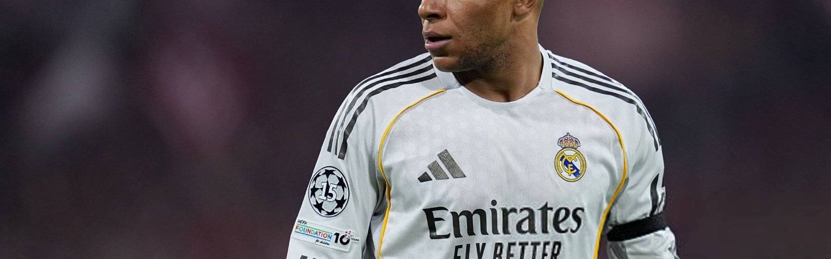 西甲双雄梦碎欧冠：同一的剧本，皇马巴萨时代双双落幕