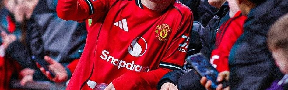 曼联开年薪5万新合同，小鲁尼无意模仿父亲！卡里克之子亦获续约